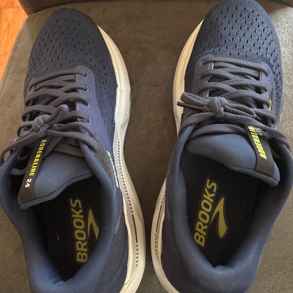 Men’s Brooks Navy Adrenaline GTS 24 Size 9 Wide 2E Running Shoes Sneakers - Picture 5 of 6